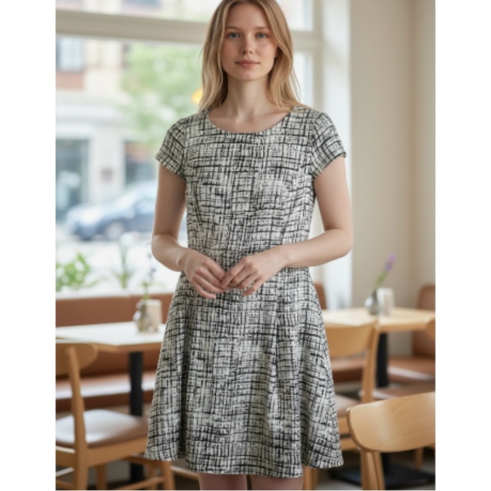Ezra Black and White Fit and Flare Dress Size Medium